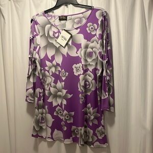 Bob Makie Purple and white long sleeve blouse with cut out button down sleeves